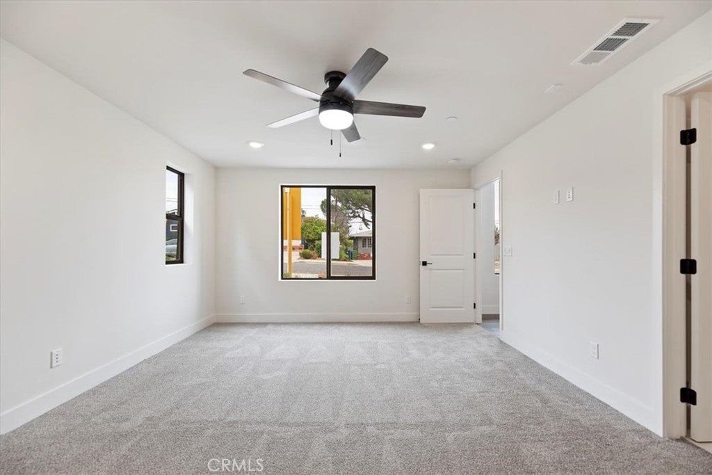 943 N Avenue 66