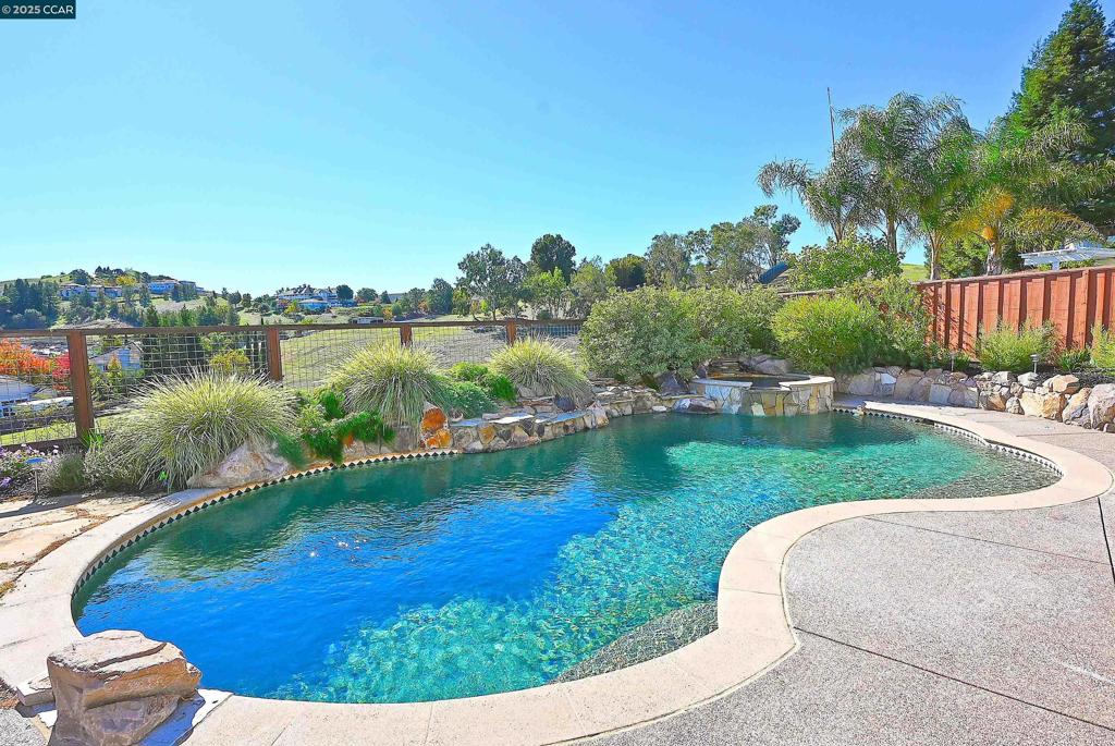 TASSAJARA RIDGE - Residential