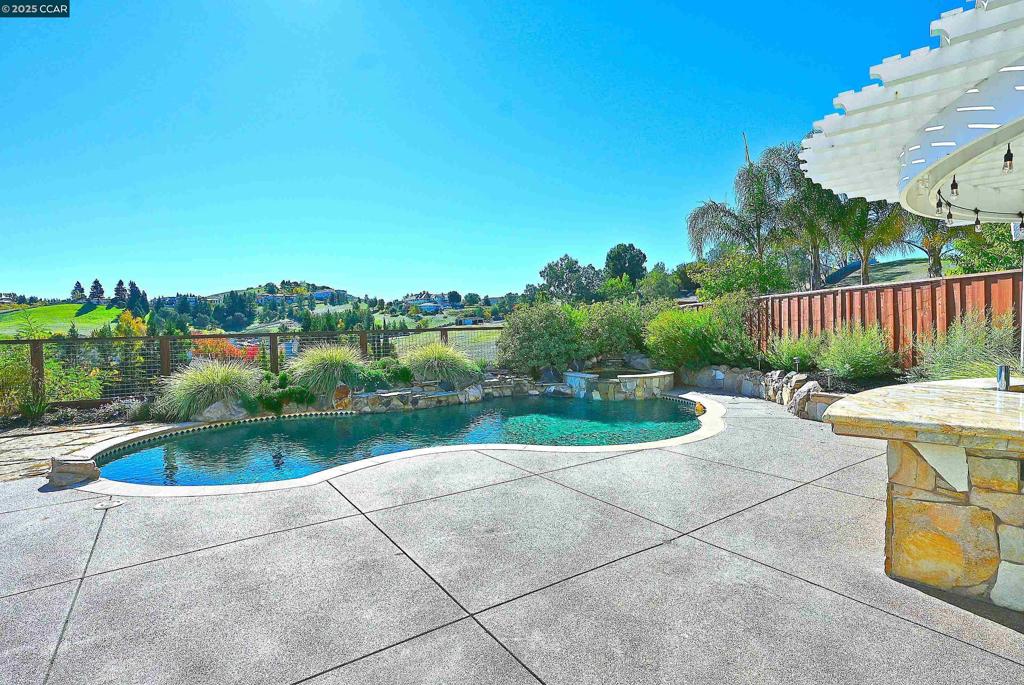 TASSAJARA RIDGE - Residential