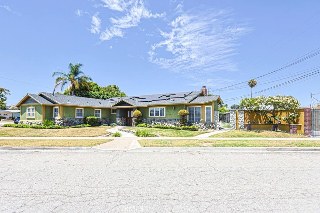 Photo of 12071 Reva DR, Garden Grove, CA 92840 (MLS # LG26138235)