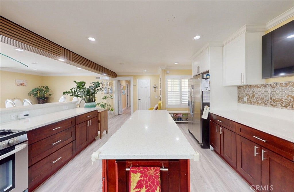 17232 Santa Barbara