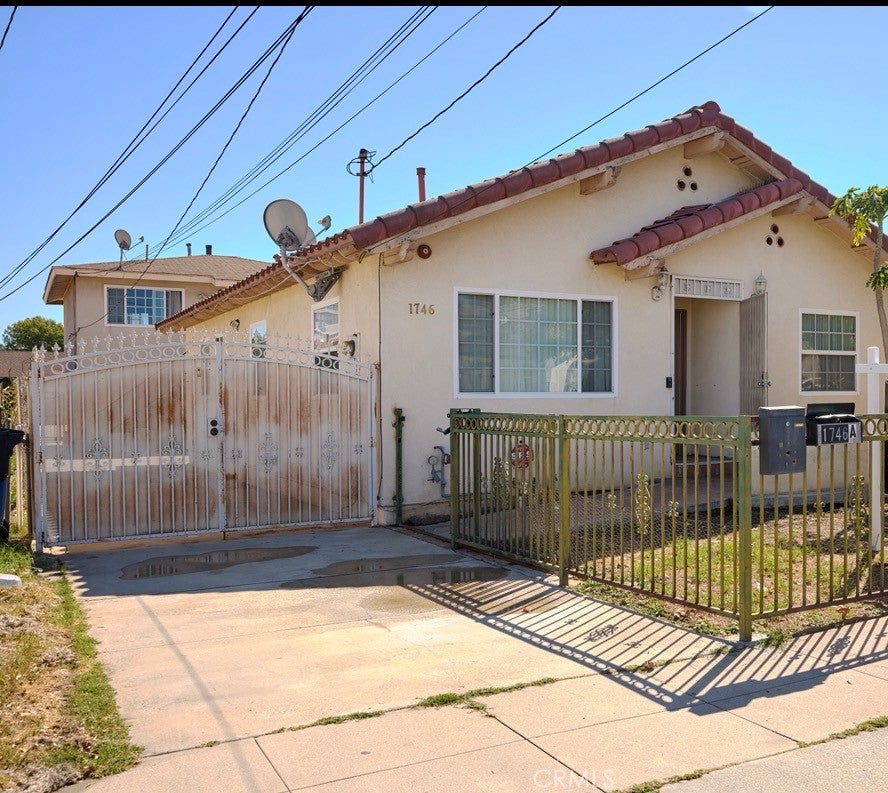 1746 Jackson Ave