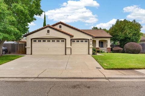 Photo of 9257 Fosdyke Court, Sacramento, CA 95829 (MLS # ML82049156)