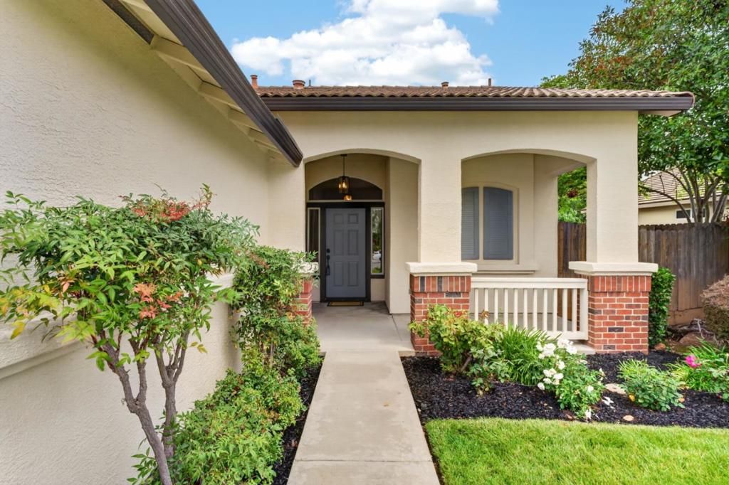 Photo of 9257 Fosdyke Court, Sacramento, CA 95829 (MLS # ML82049156)