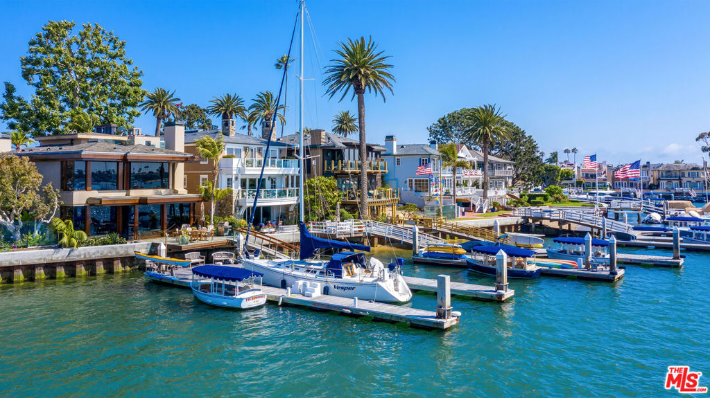 13 Bay Island