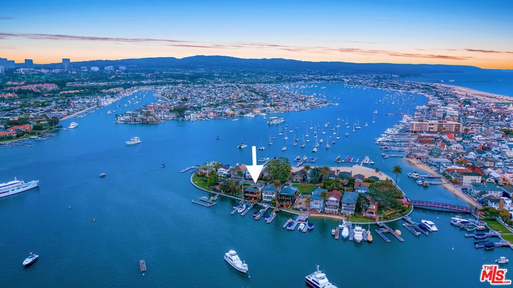13 Bay Island