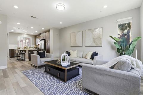 Photo of 446 Ellicott Loop, San Jose, CA 95123 (MLS # ML82042957)