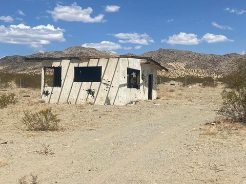 Photo of 128 Caspers Road, Landers, CA 92285 (MLS # 219132968PS)