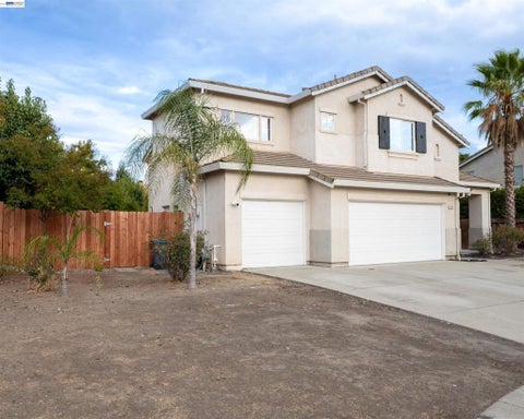 Photo of 2604 Gazelle Ct CT, Antioch, CA 94531 (MLS # 41145167)