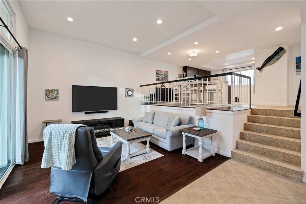 255 Valley