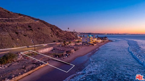 Photo of 18912 Pacific Coast Highway, Malibu, CA 90265 (MLS # 26102443)