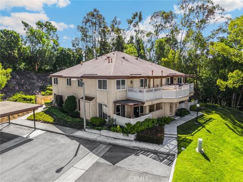 25652 Rimgate Lake Forest CA 92630