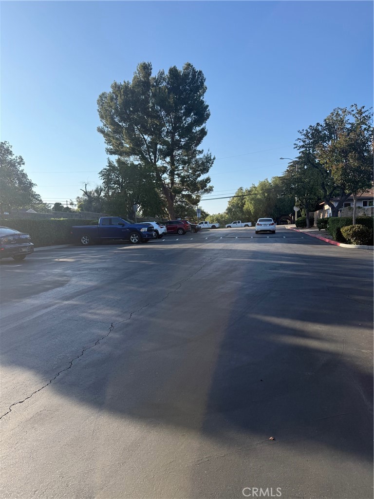1340 E Hillcrest 10