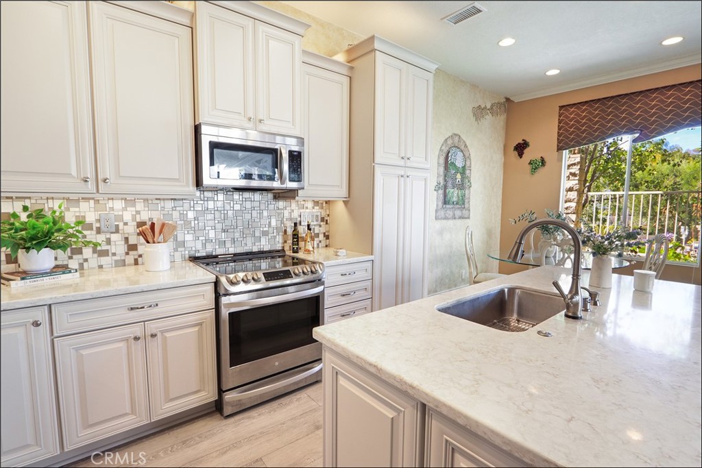 15 Pacifica