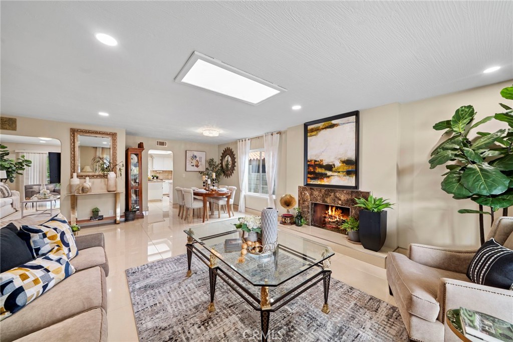 La Linda (Magnolia & Slater) (LALI) - Residential