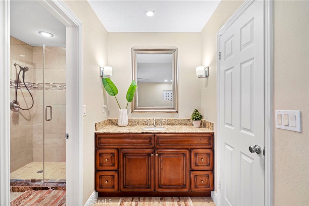 La Linda (Magnolia & Slater) (LALI) - Residential