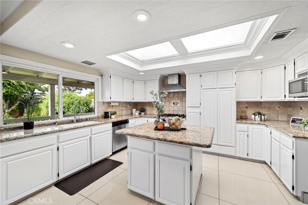 La Linda (Magnolia & Slater) (LALI) - Residential