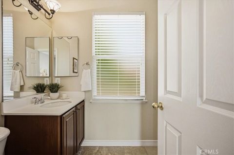 Tiny photo for 32809 Stonefield Ln, Temecula, CA 92592 (MLS # SW26032334)