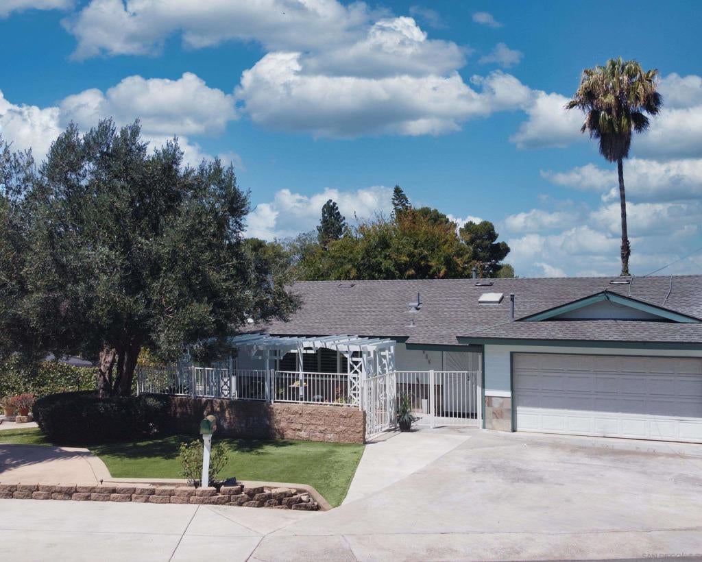 3606 Hartzel Dr