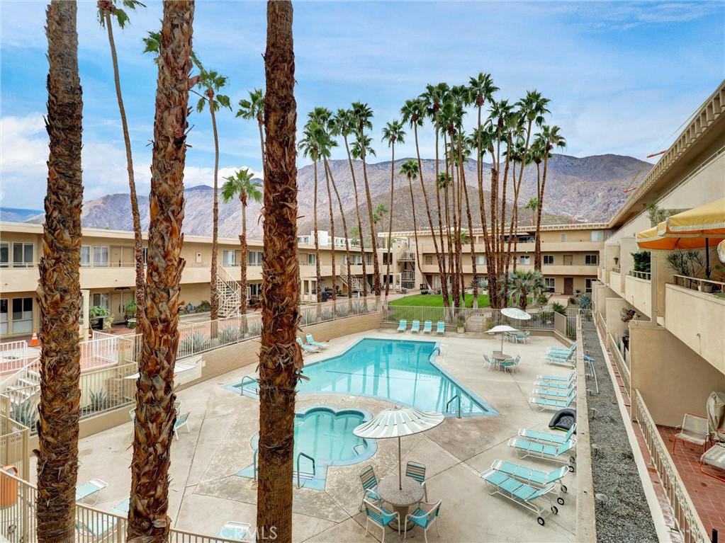 Villa Alejo (33266) - Residential