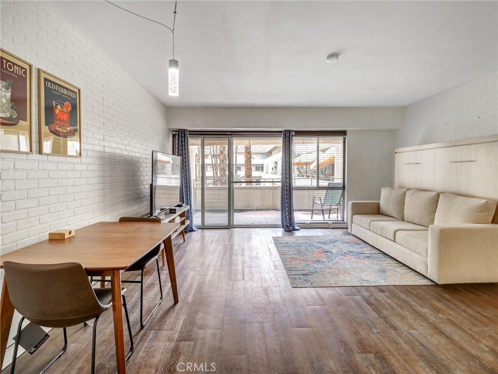 Villa Alejo (33266) - Residential