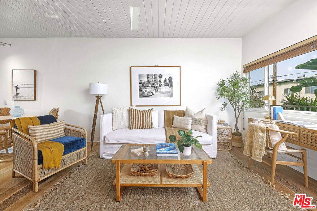 Photo of 2329 Kansas Avenue #6, Santa Monica, CA 90404 (MLS # 26687373)