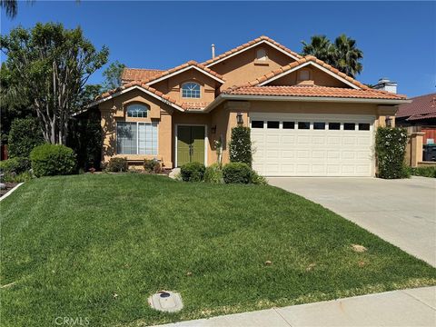 Photo of 39495 Seven Oaks Dr, Murrieta, CA 92562 (MLS # SW26078515)