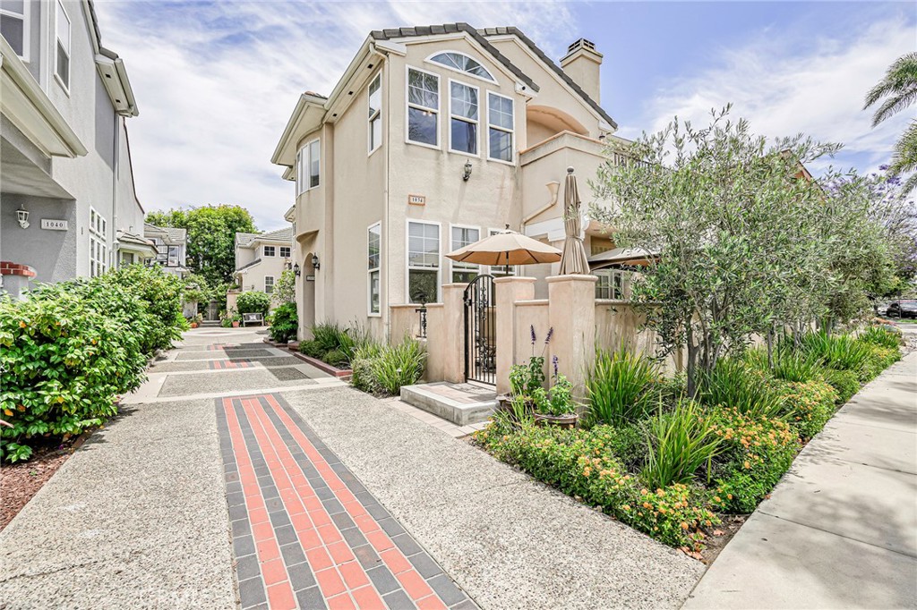 Coronado Village - Residential Income