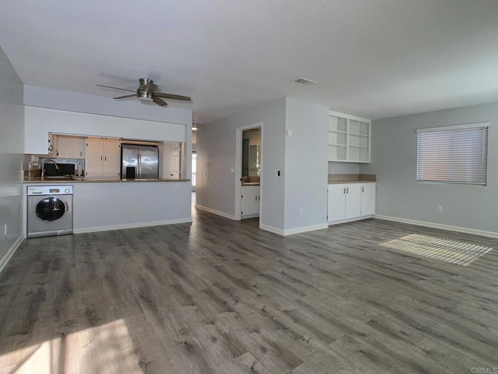 808 jamaica CT