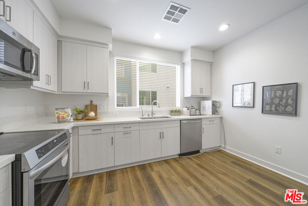 316 Bridgewater Way 4