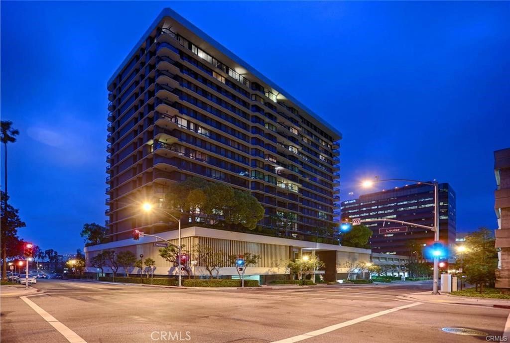 Photo of 222 Monterey Road #104, Glendale, CA 91206 (MLS # GD26022623)