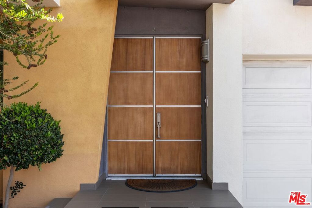 1936 S Shenandoah Street A