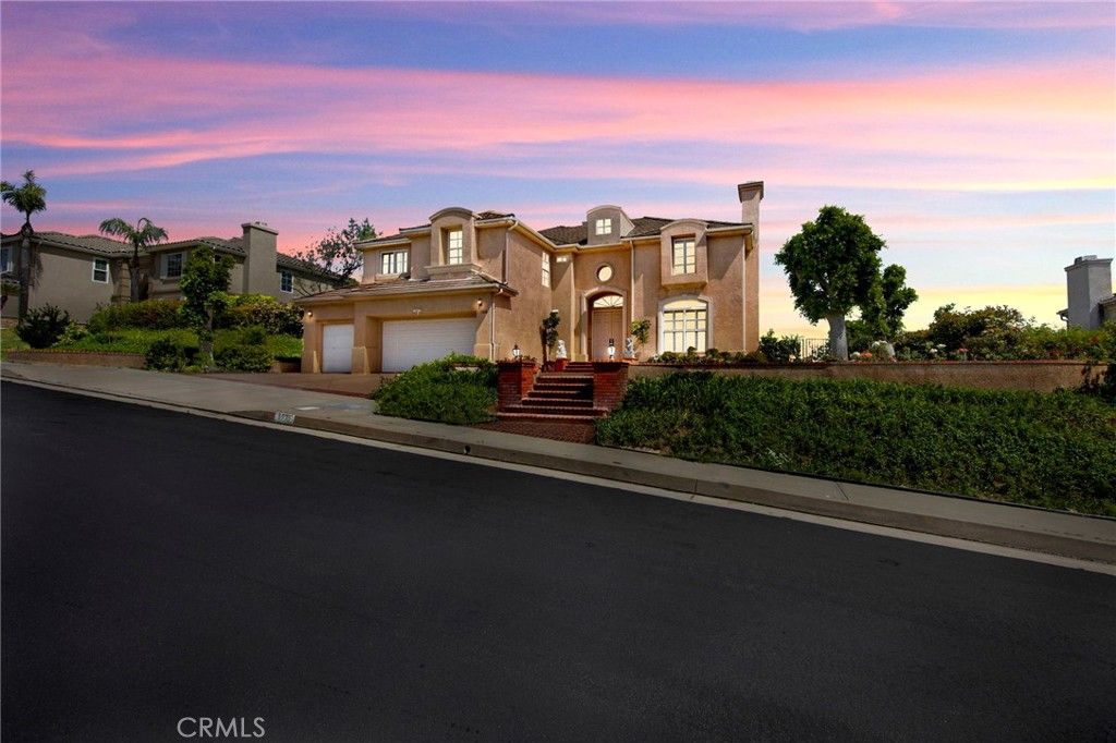 Photo of 5936 Vista De La Luz, Woodland Hills, CA 91367 (MLS # CV26077248)