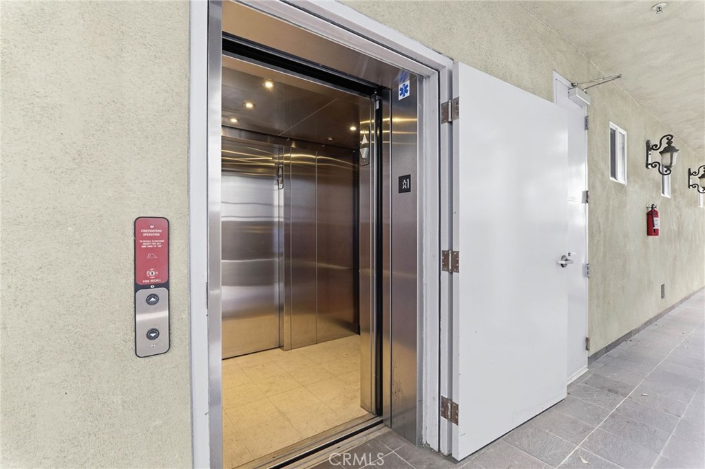 1023 Wilcox Avenue 102