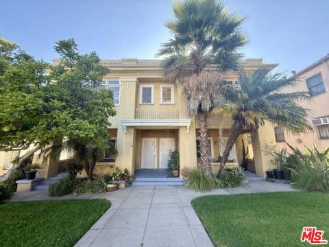 Photo of 2011 N Vermont Avenue, Los Angeles, CA 90027 (MLS # 26873383)