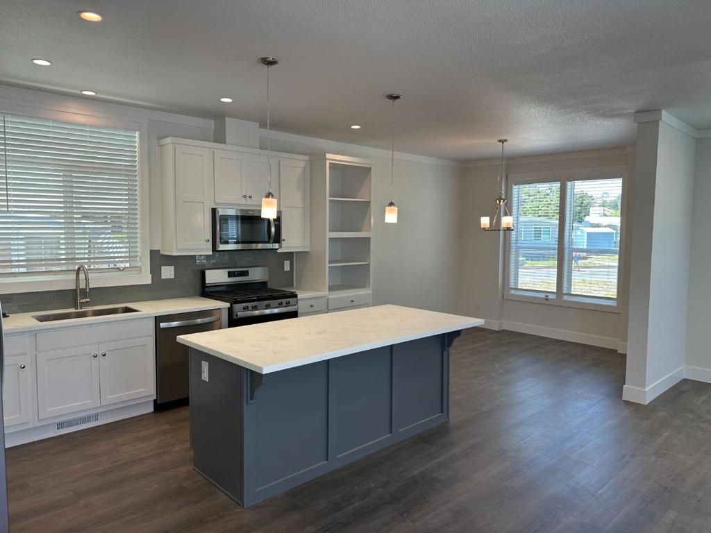 11401 Topanga Canyon Boulevard 117
