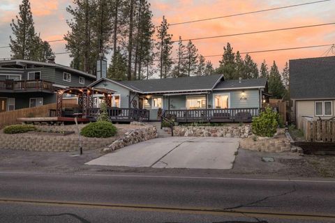 Photo of 42966 Moonridge Road, Big Bear, CA 92315 (MLS # 219142463PS)