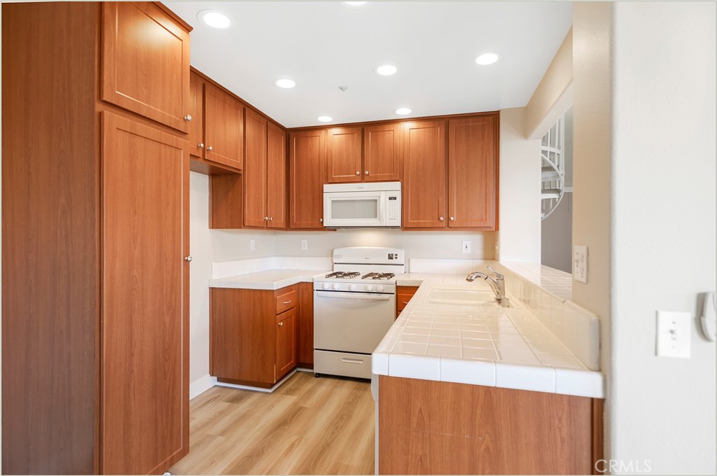 Arcada (ARCA) - Residential Lease