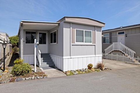 Photo of 10 Lighthouse Road, Half Moon Bay, CA 94019 (MLS # ML82043931)