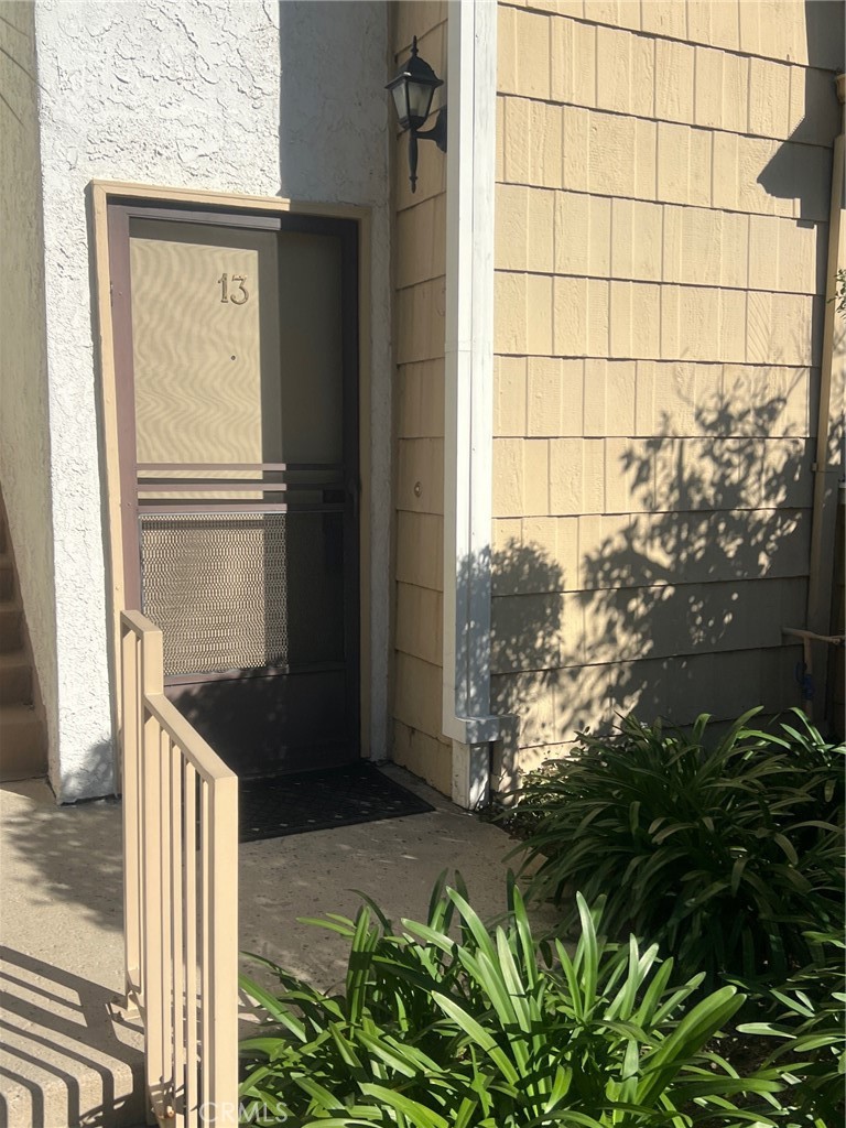 18408 Hatteras 13