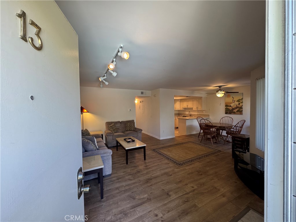 18408 Hatteras 13