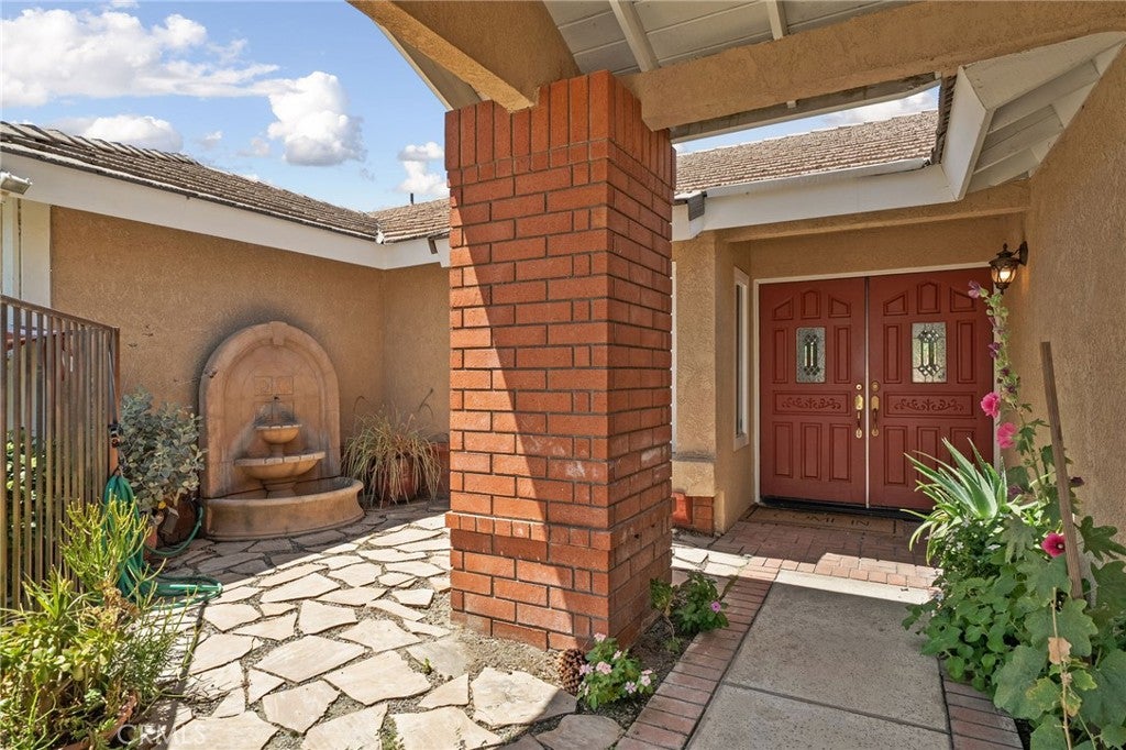 10158 Woodridge