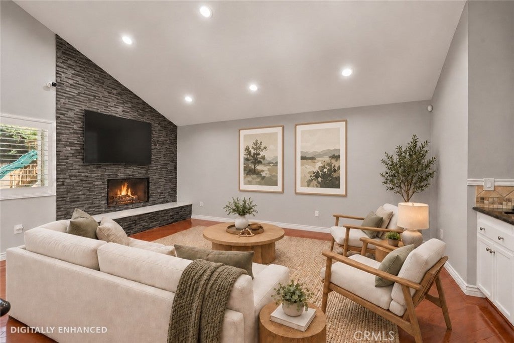 10158 Woodridge