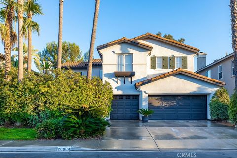 20904 Parkside Lake Forest CA 92630