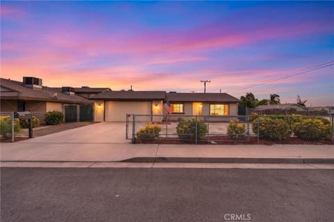 Photo of 605 Los Tilos RD, Hemet, CA 92543 (MLS # SW26171707)
