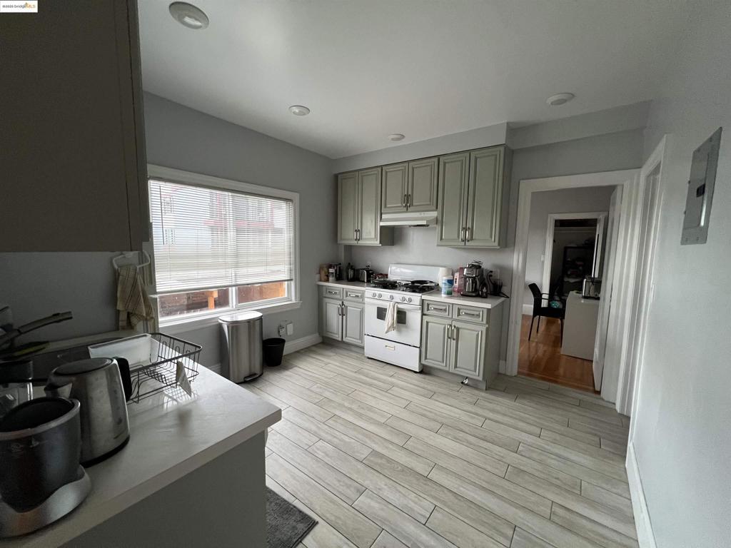 NORTHBELEY - Residential Lease