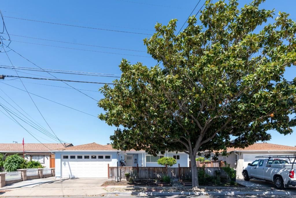 Photo of 187 Turlock Way, Hayward, CA 94544 (MLS # ML82043629)