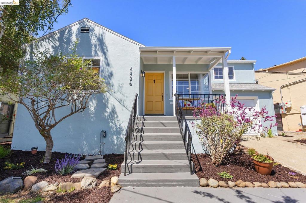 4436 Hyacinth Ave AVE, Oakland CA 94619
