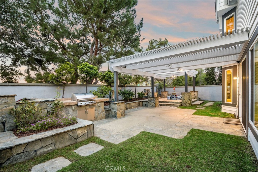93 Fairlane Road