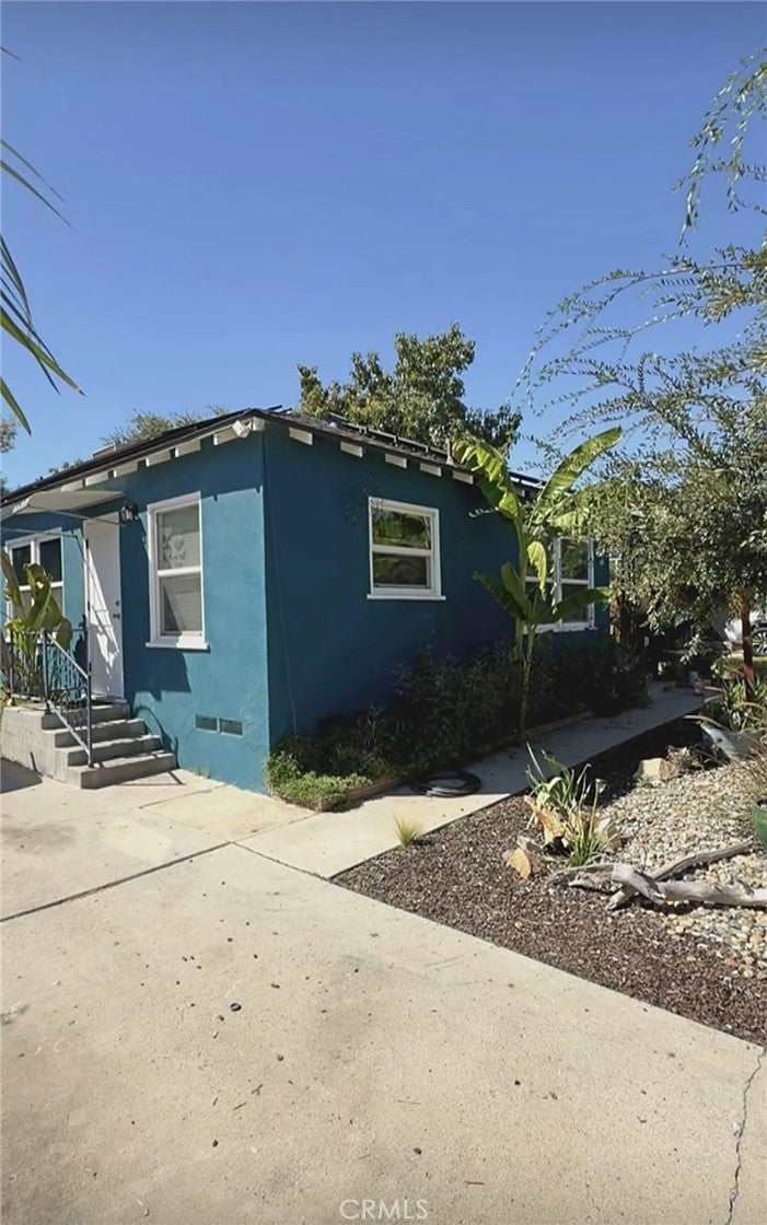 2325 Barnett